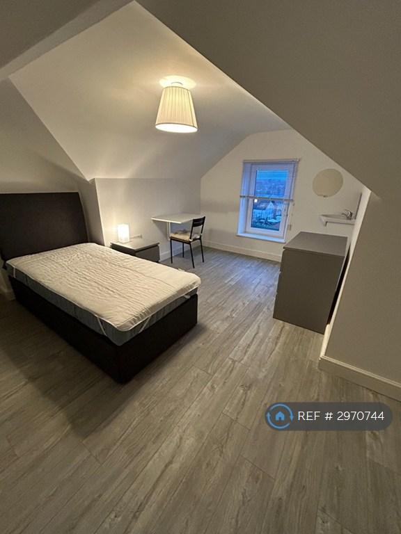 Room High Road in Doncaster