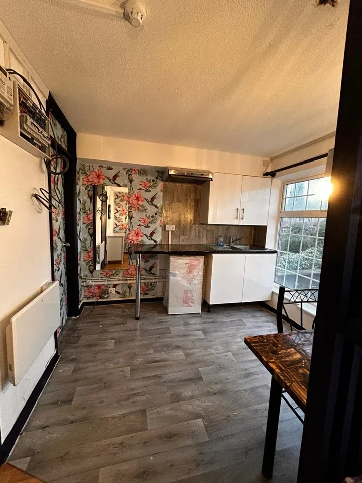 Flat Marloes Close in Greater London