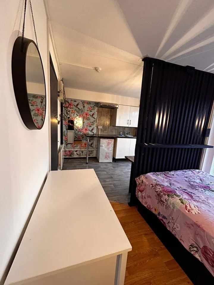 Flat Marloes Close in Greater London