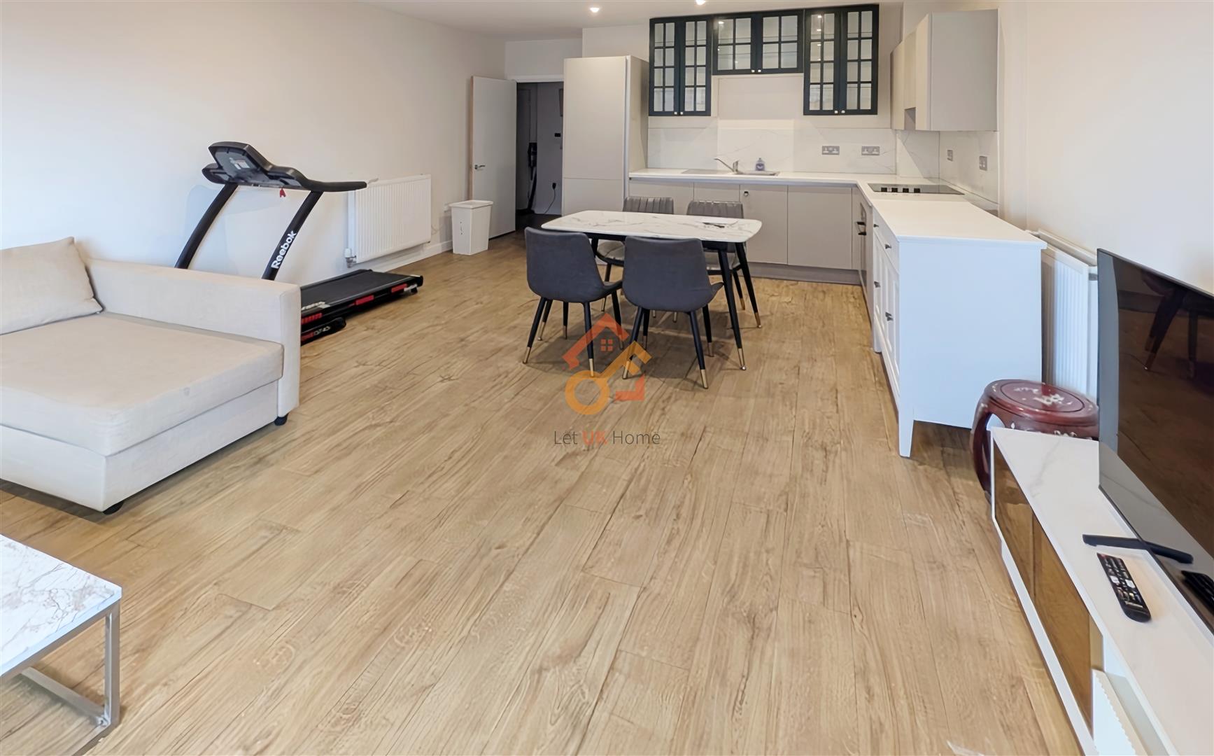 Flat Frank Searle Passage in Greater London