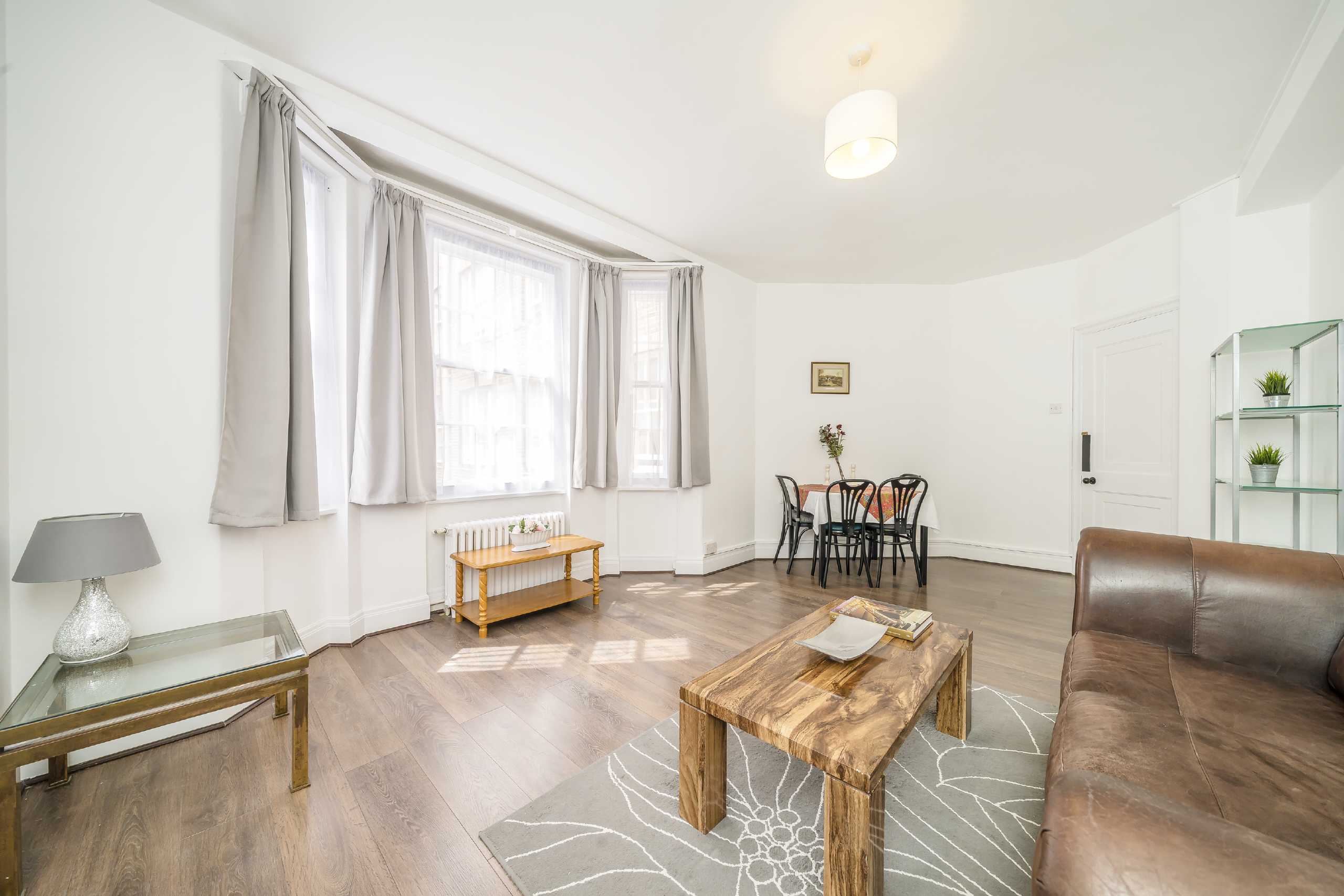 Flat Queensway in City of Westminster