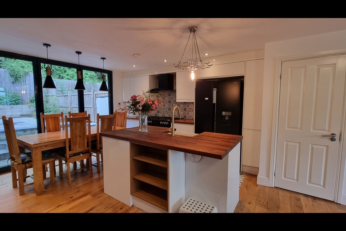House Cranford Close in Greater London
