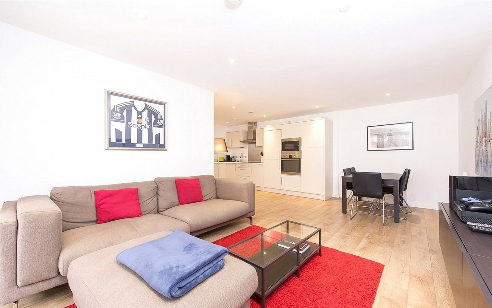 Flat Sancroft Street in Greater London