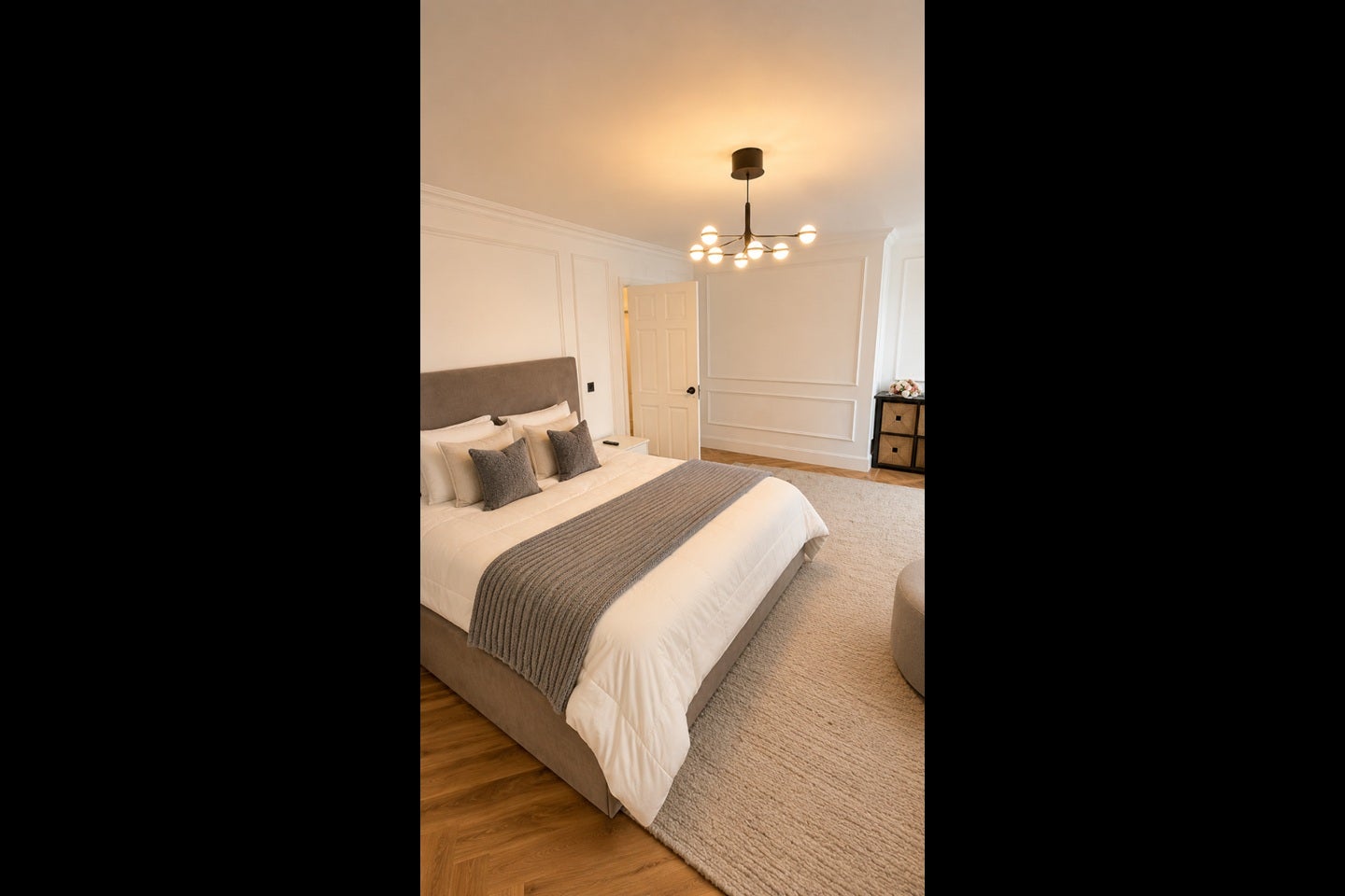Flat Cornwall Gardens in Greater London