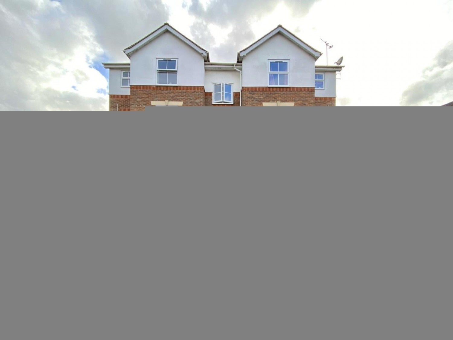 Flat Tollgate Drive in Greater London