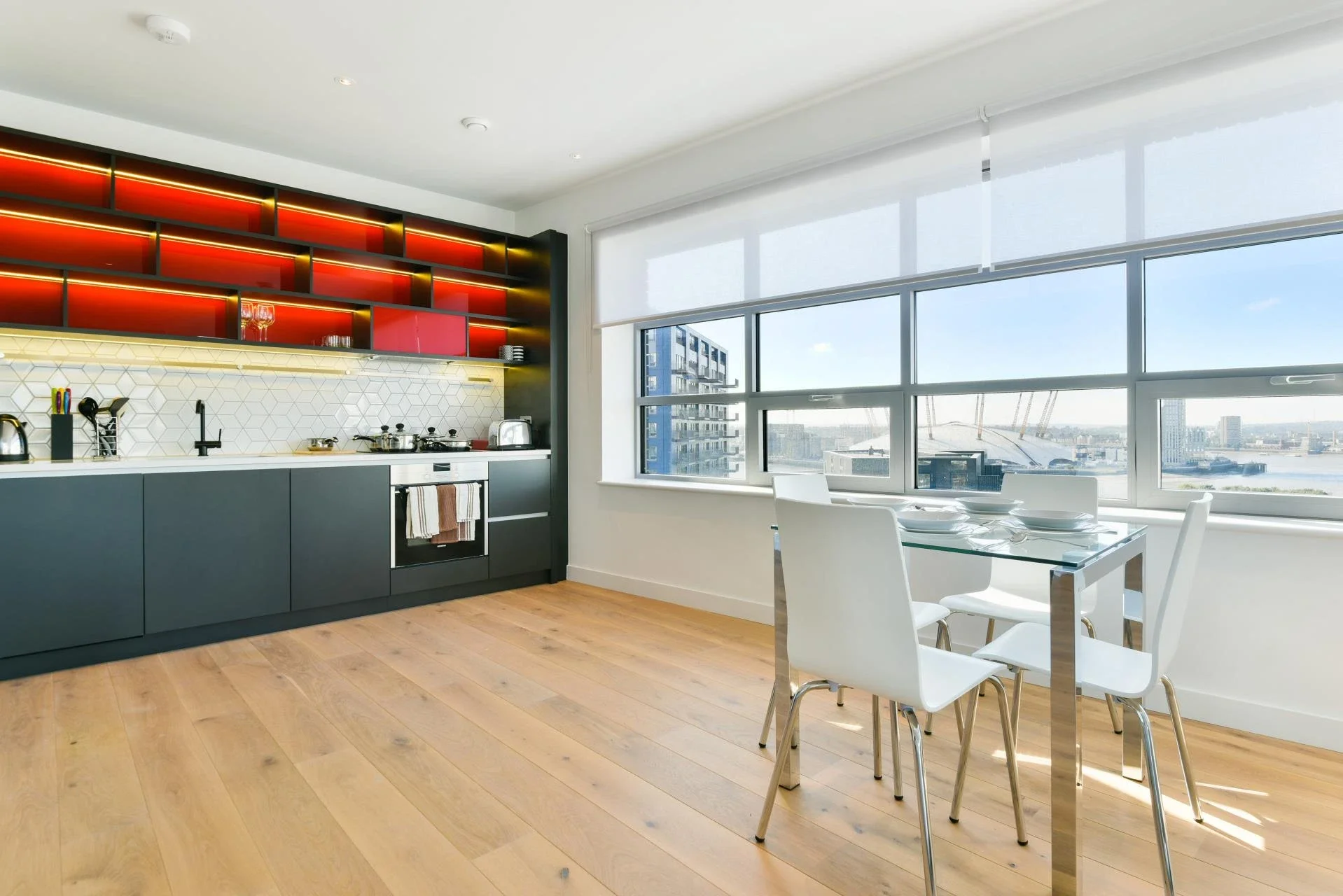 Flat Hope Street in Greater London