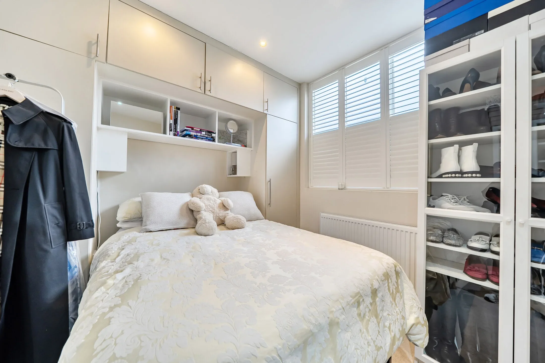 Flat Cumberland Street in City of Westminster