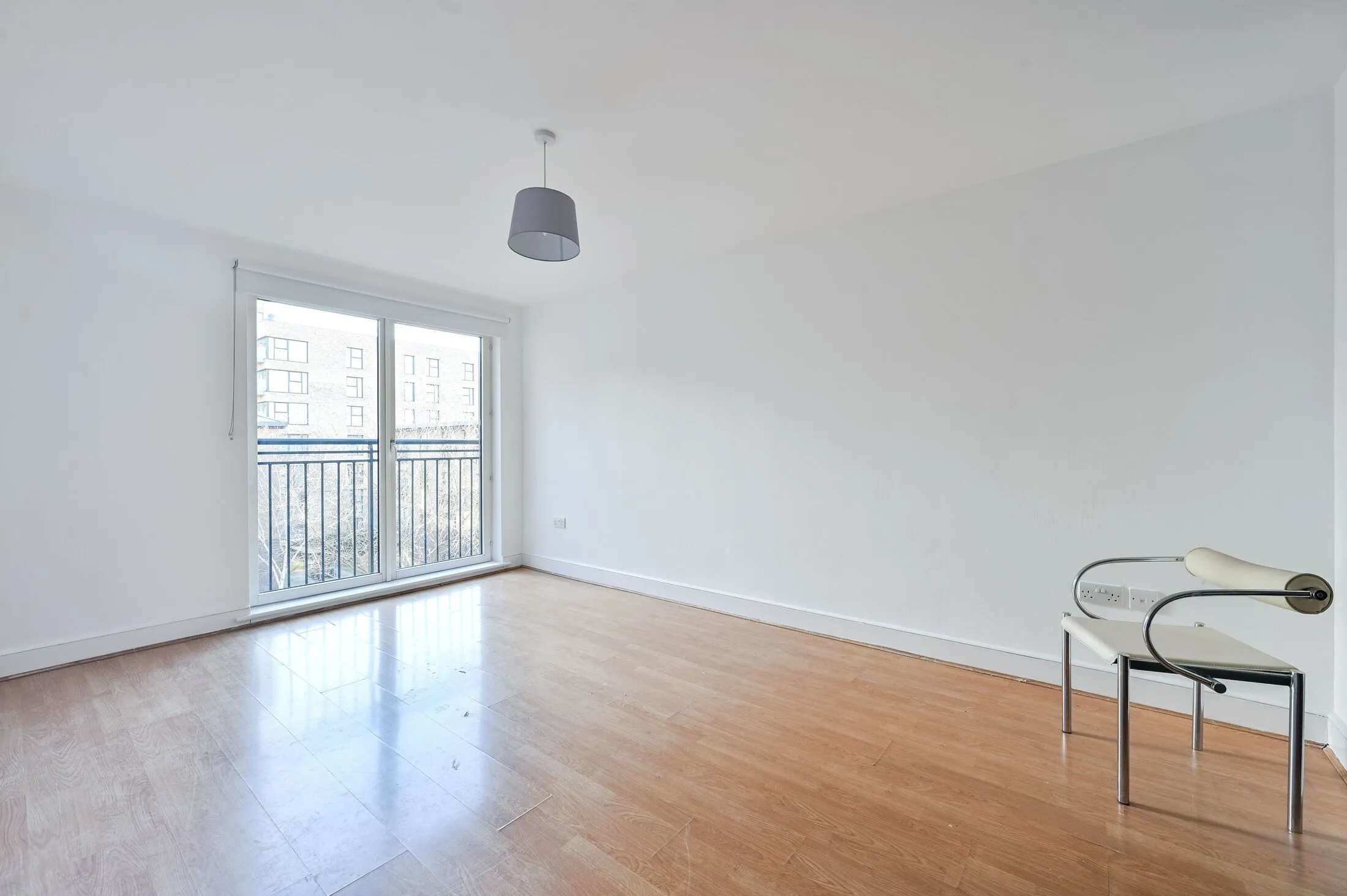 Flat Capulet Square in Greater London