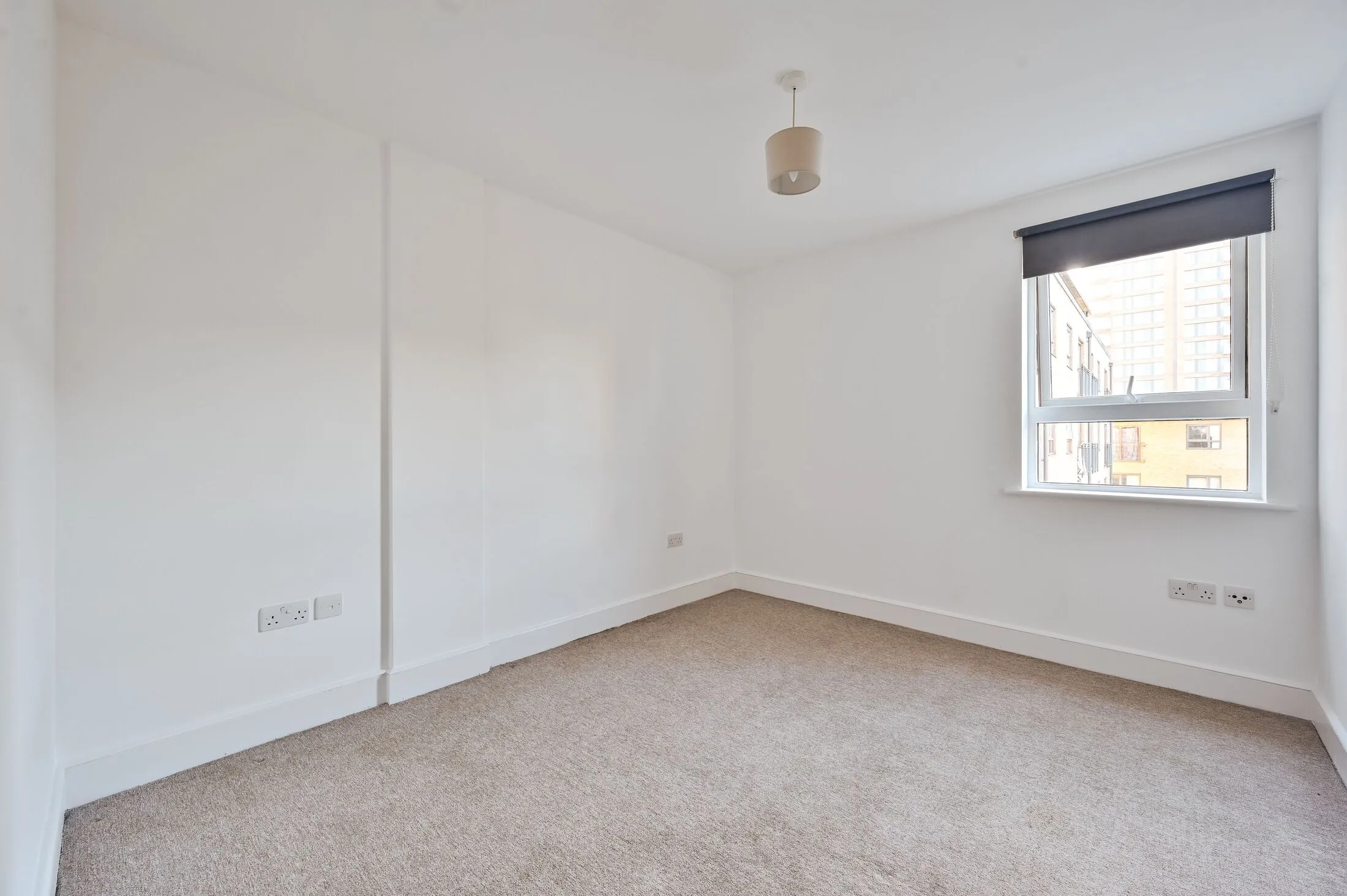 Flat Capulet Square in Greater London