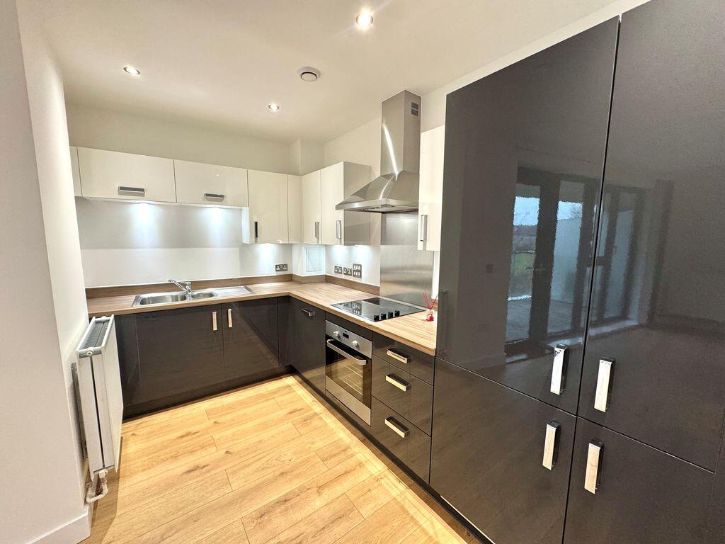 Flat Parade Gardens in Greater London
