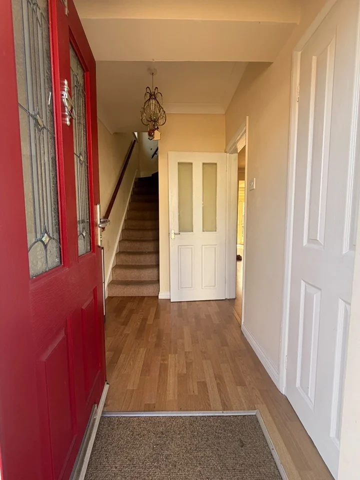 House Chaseside Close in Greater London