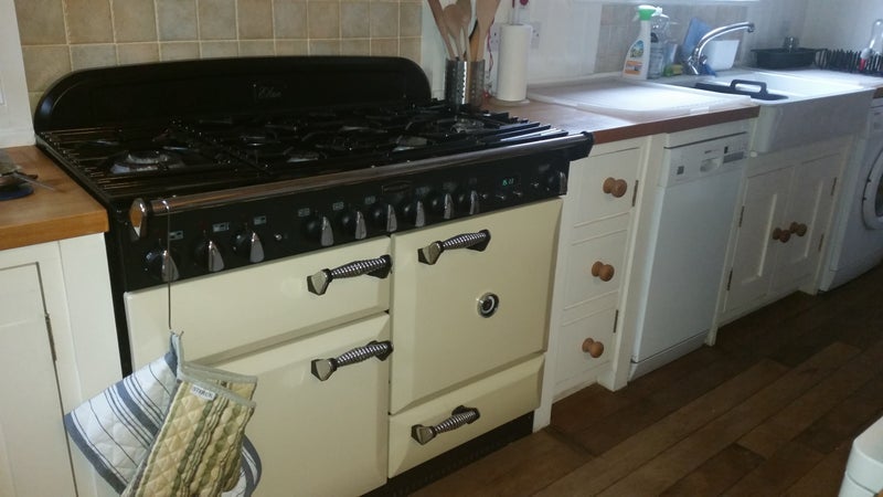 Room Roehampton Drive in Oadby and Wigston