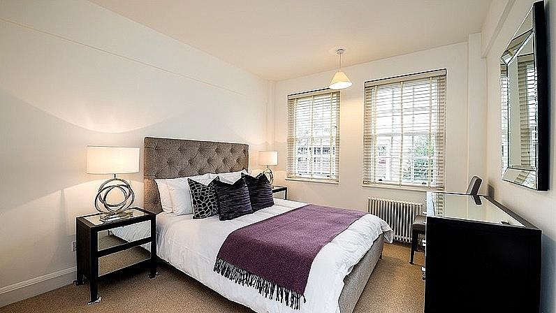 Flat Fulham Road in Greater London