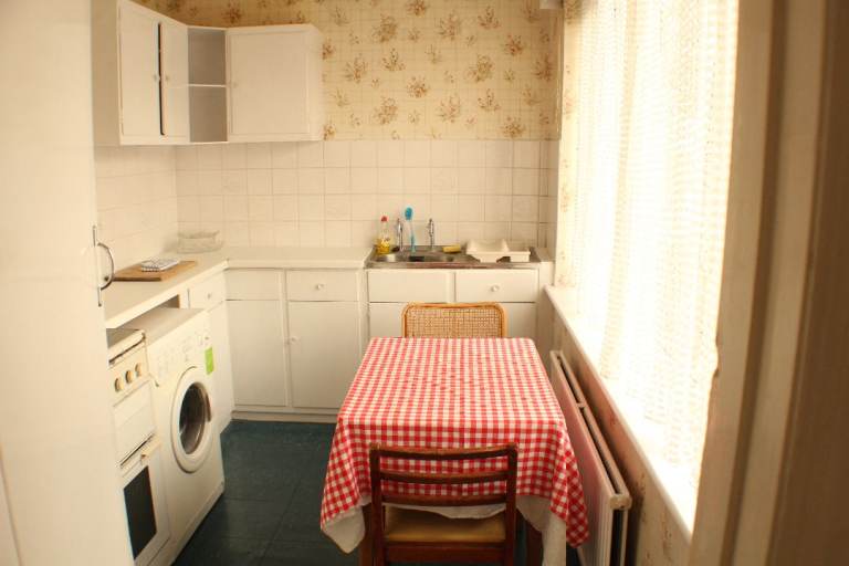 Flat Golders Green Crescent in Greater London