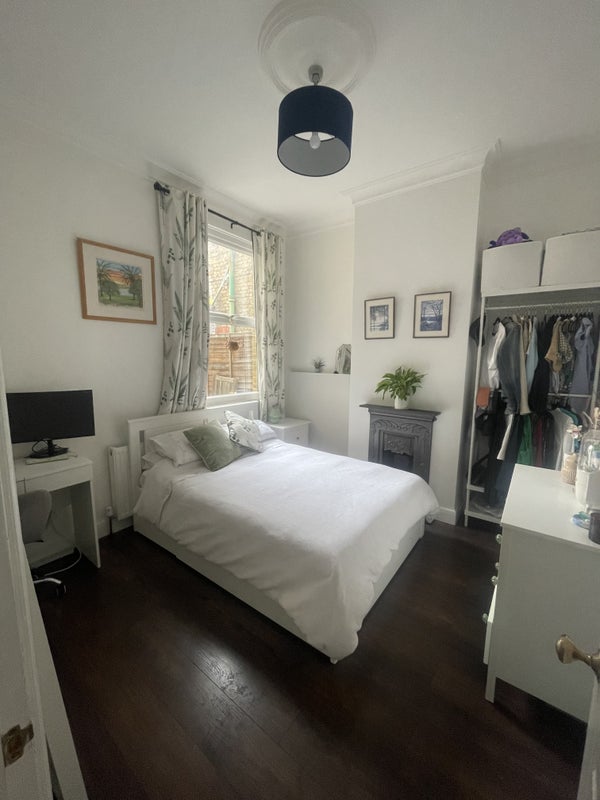 Room Lea Bridge Road in Greater London