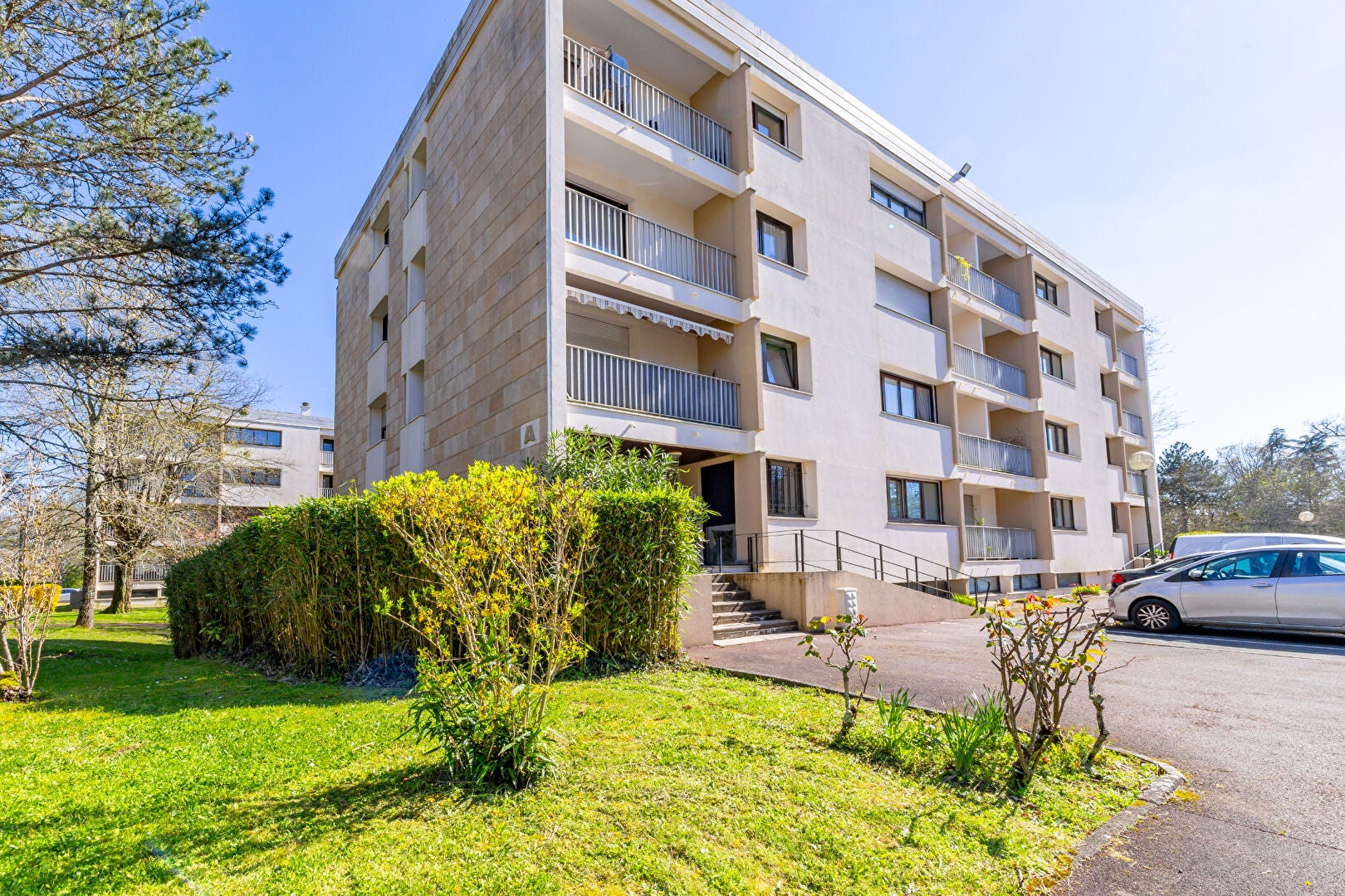 Flat Rue du Professeur Xavier Arnozan in Villenave-d'Ornon