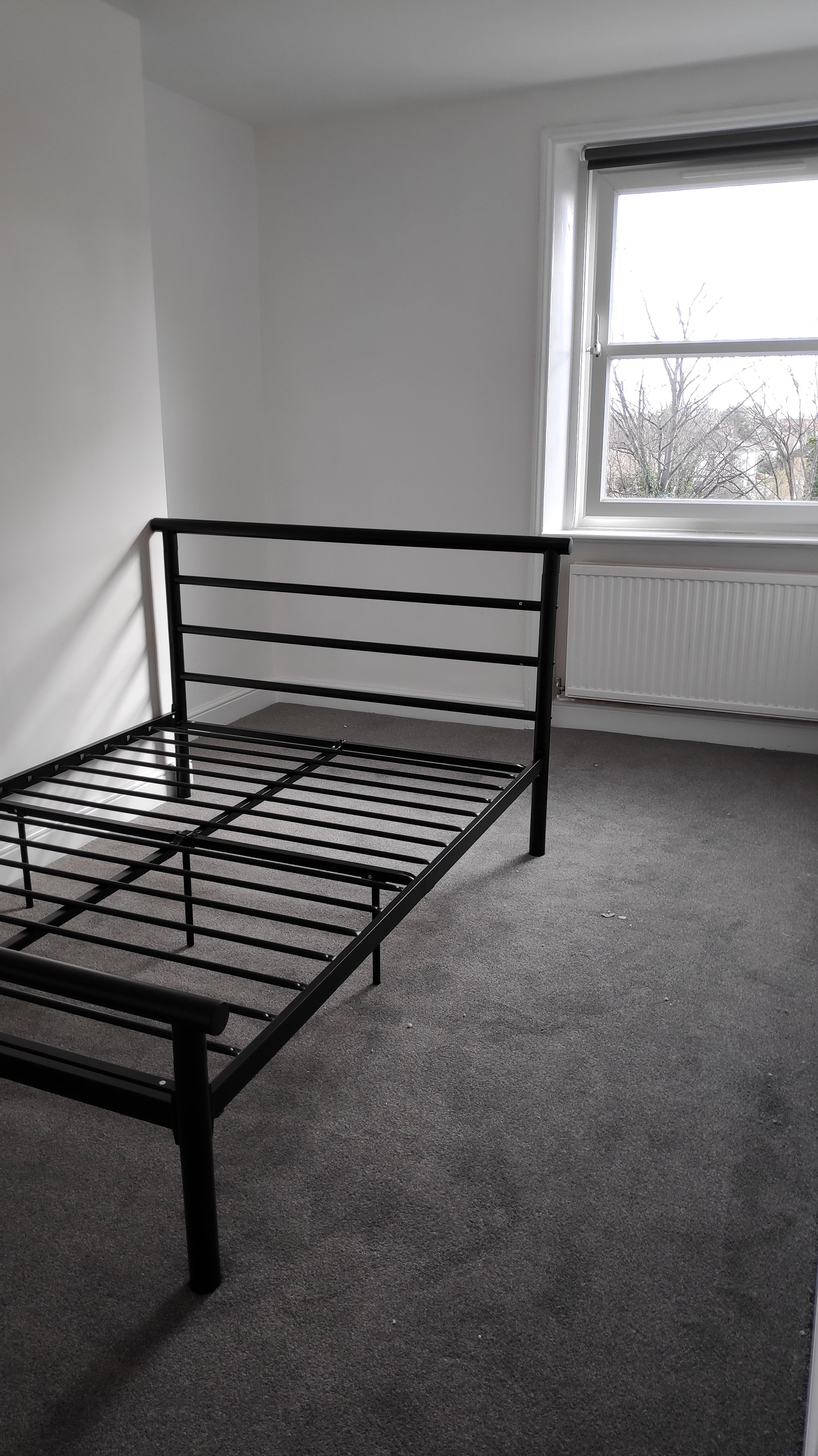 Flat Lansdowne Road in Greater London