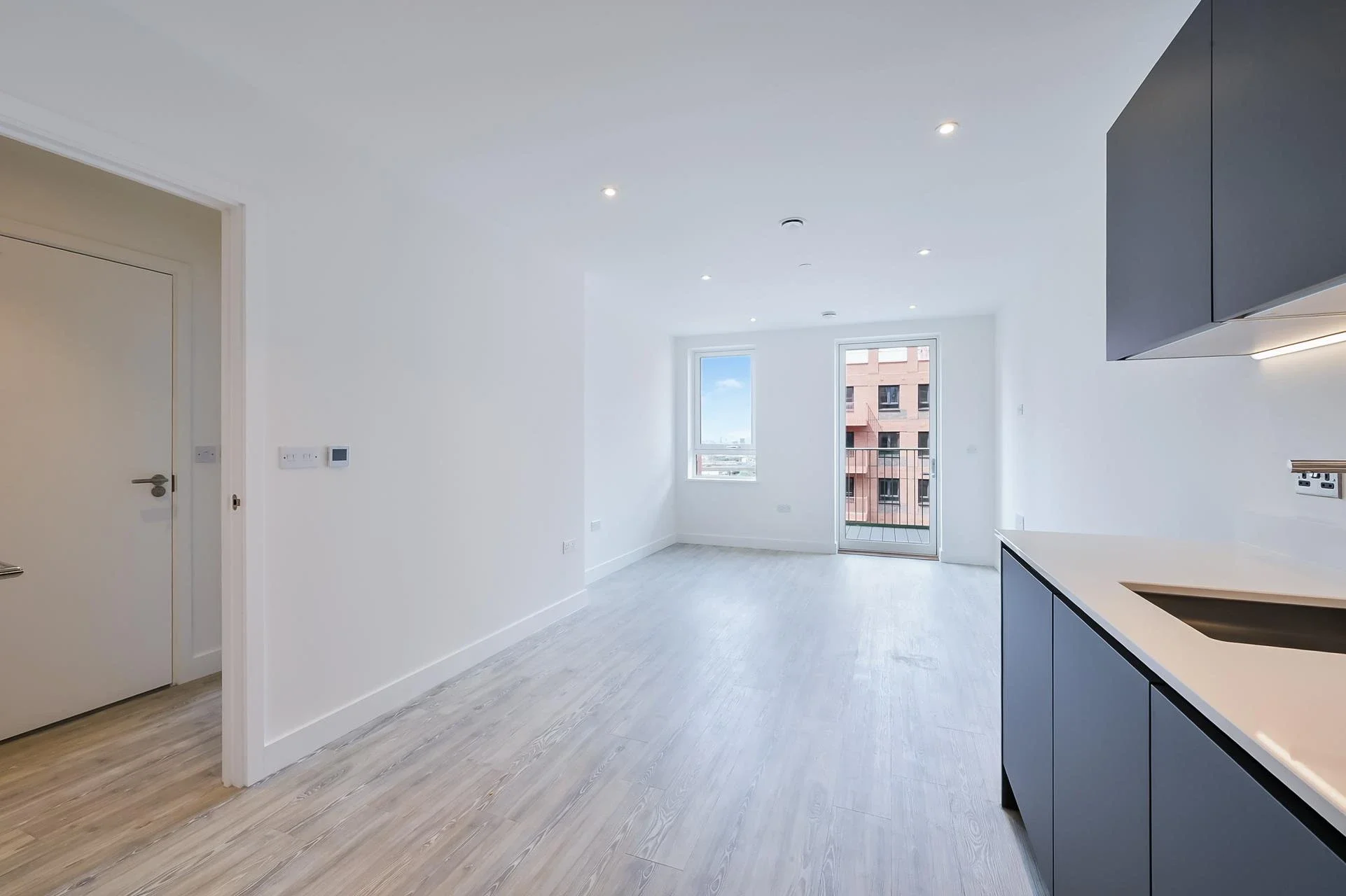 Flat Chequers Lane in Greater London