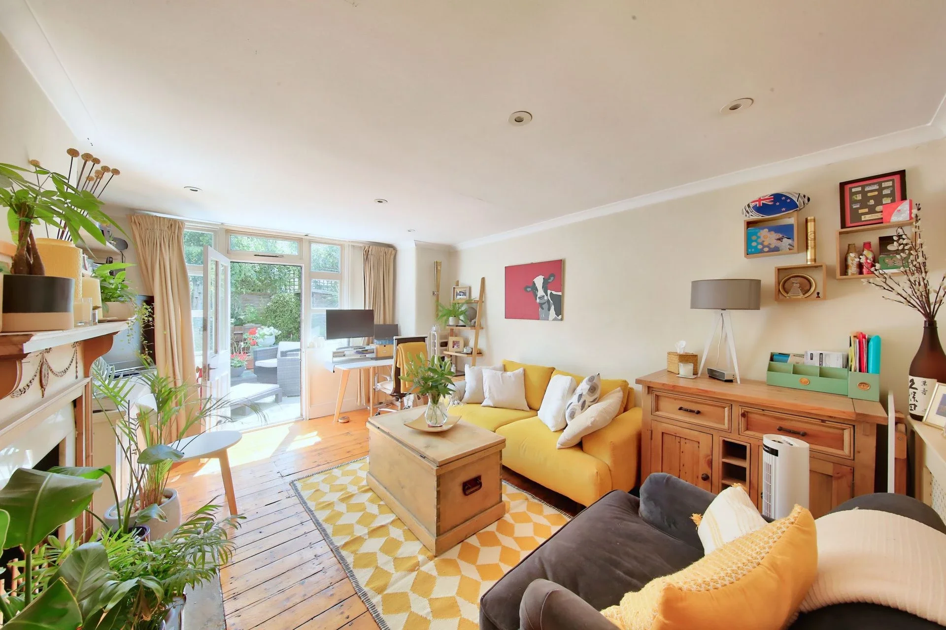 Flat Jeypore Road in Greater London