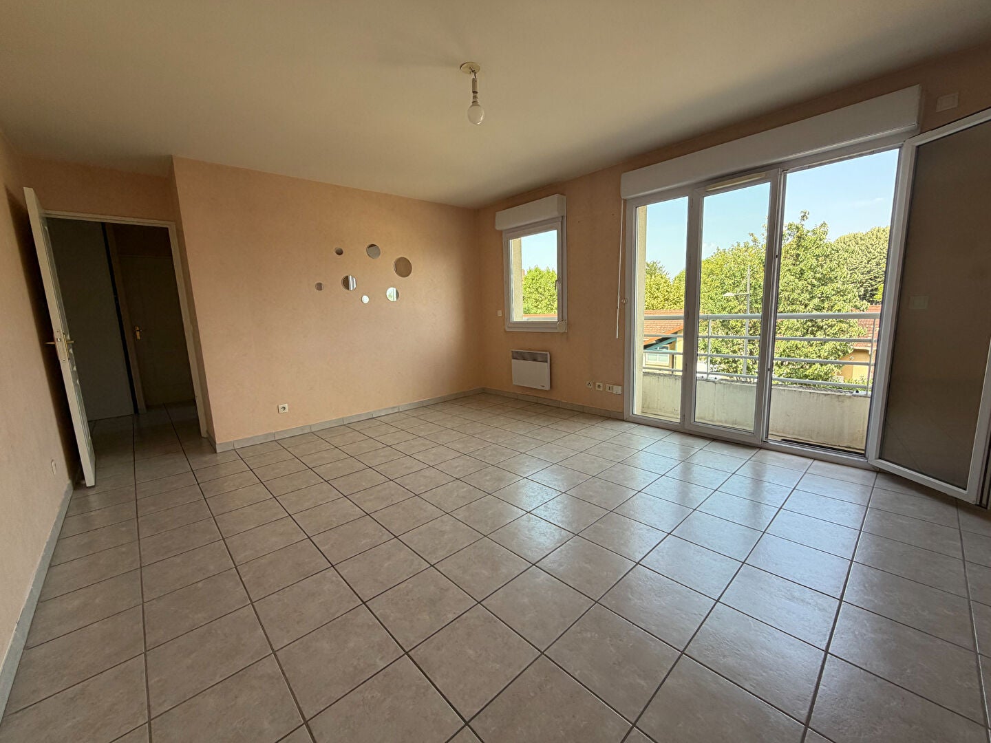 Appartement Avenue de Pérouges à Sathonay-Camp