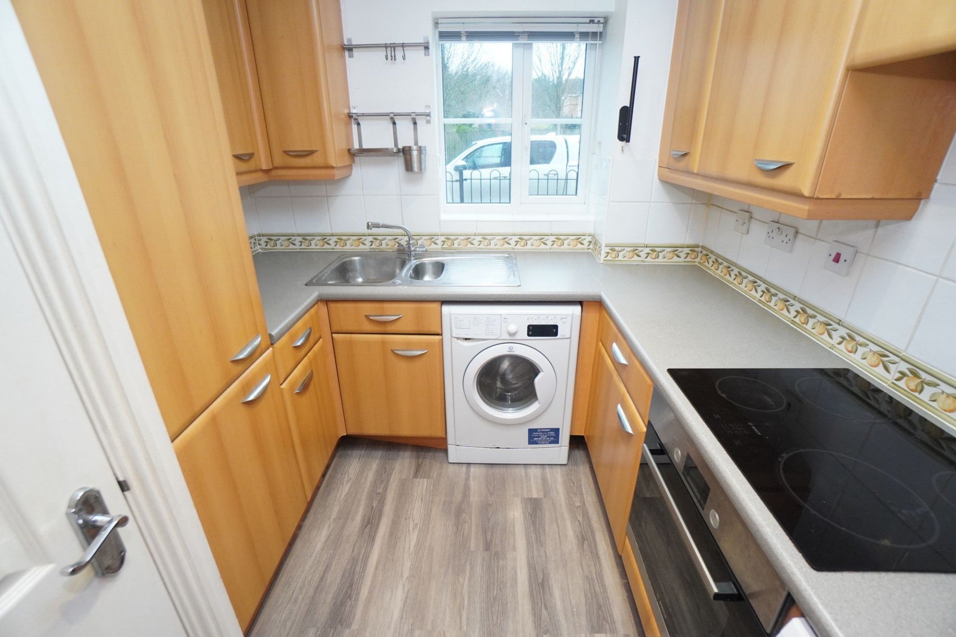 Flat Priestley Way in Burnham-On-Sea and Highbridge