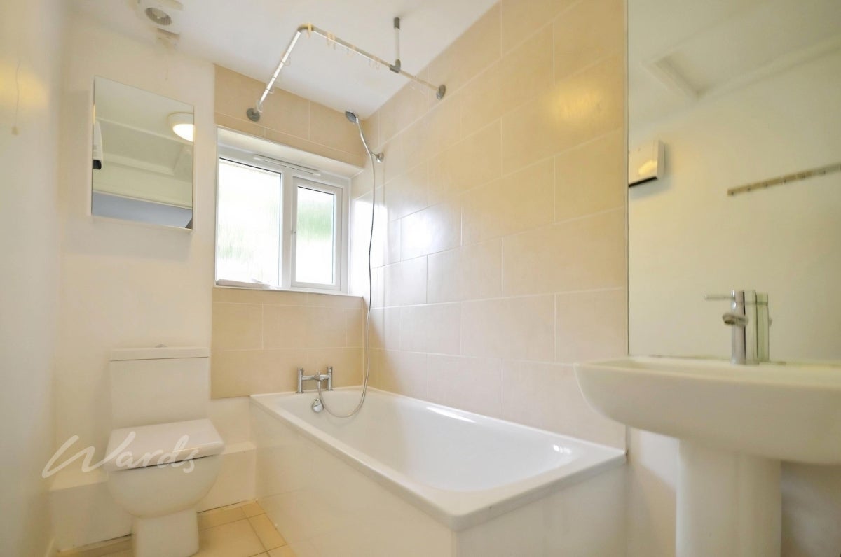 Flat Spillett Close in Borough of Swale