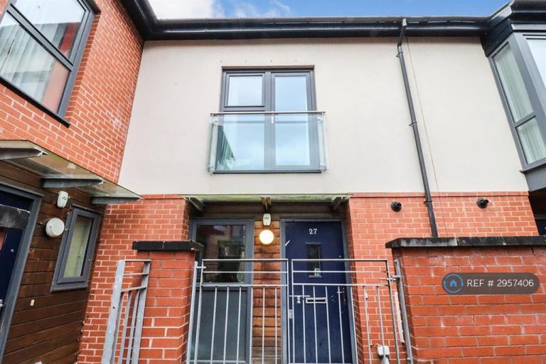 House Windrush Grove in Birmingham