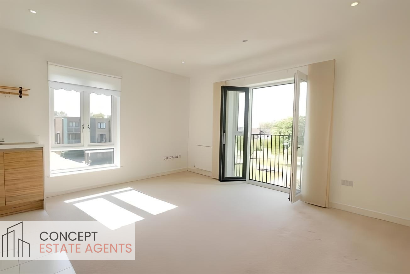 Flat Aventine Avenue in Greater London