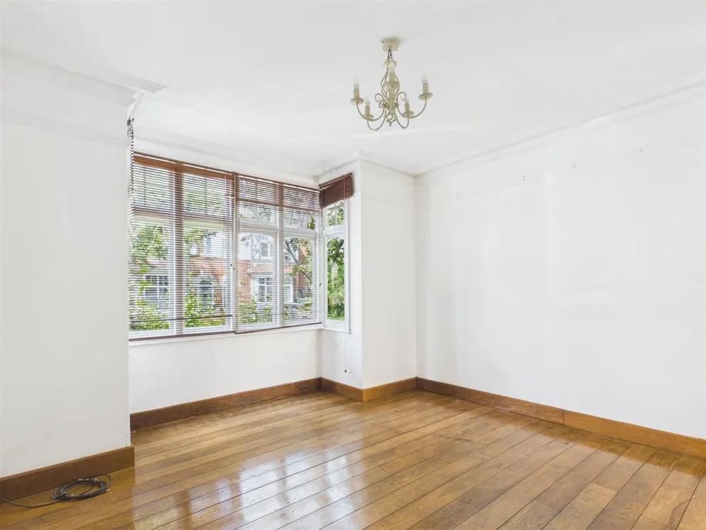 Flat Nithsdale Avenue in Harborough