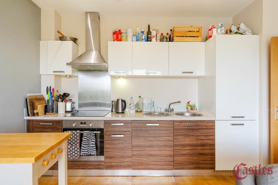 Flat Otley Terrace in Greater London