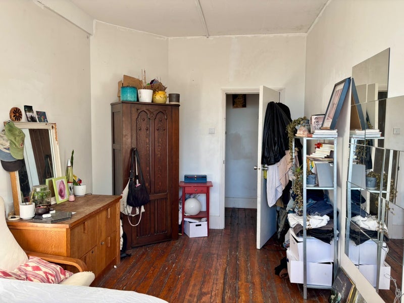 Room Hackney Road in Greater London
