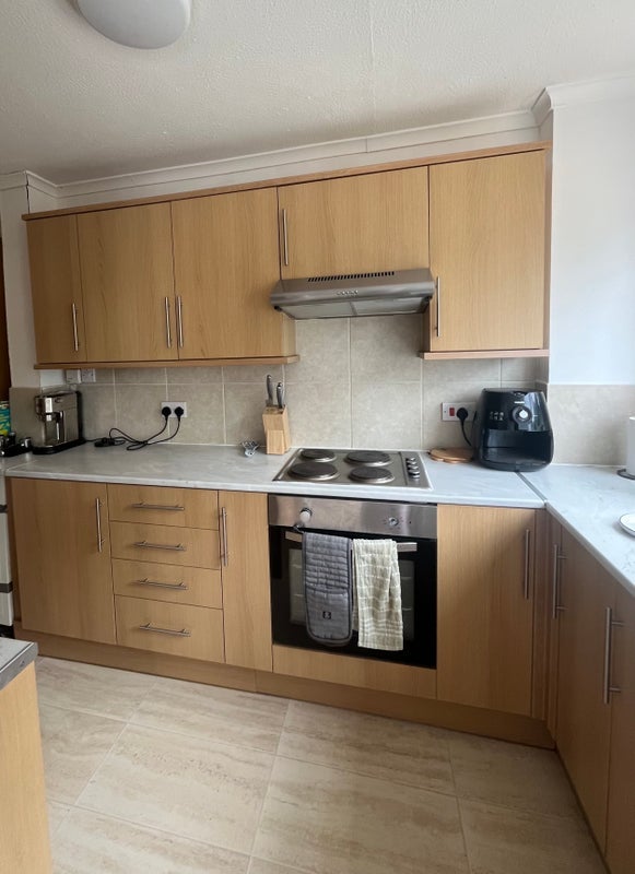 Room Hazelwood Road in Bristol