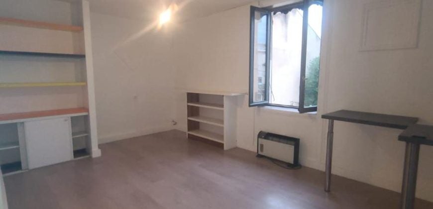 Appartement Rue du Moulin à Vent à Vénissieux
