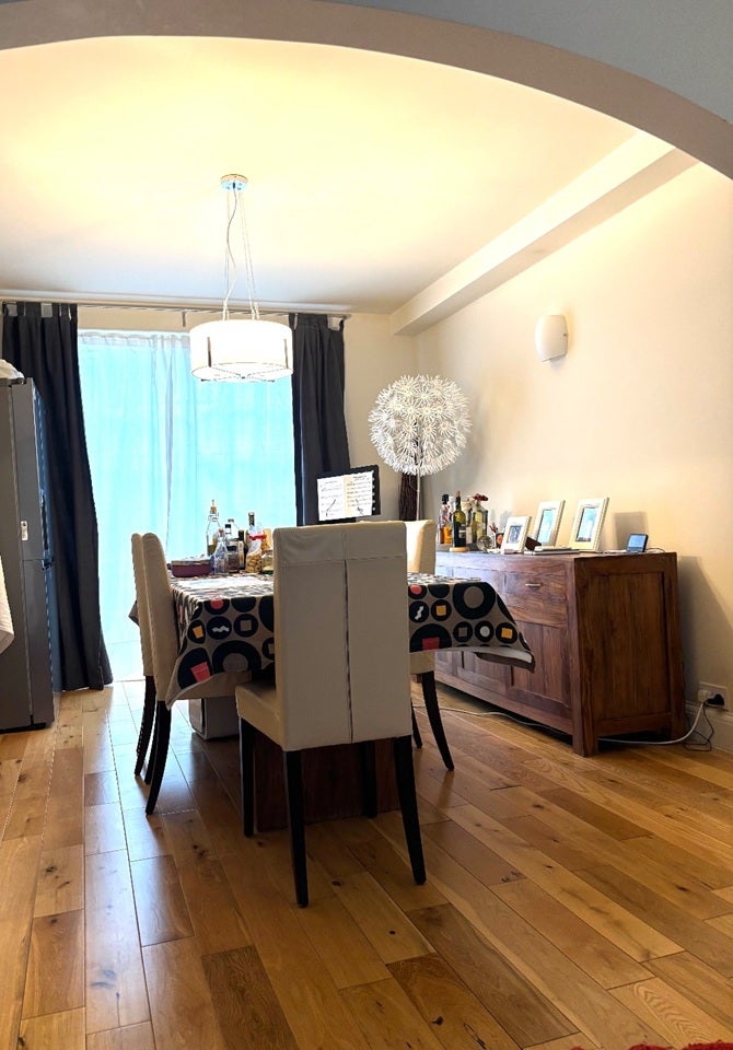 Room Old Kenton Lane in Greater London