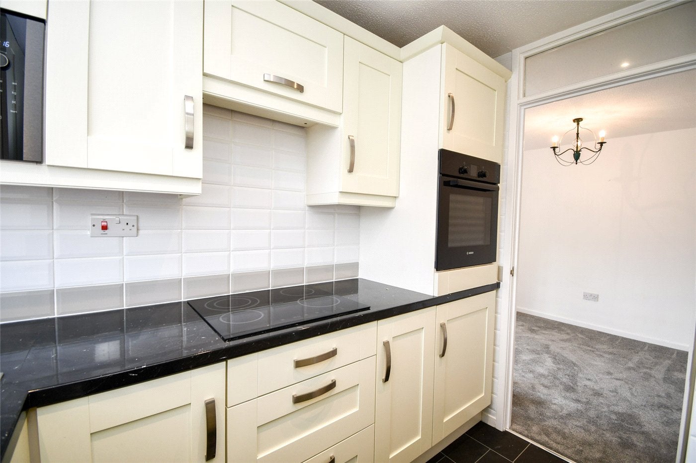 Flat Rendelsham Close in Upton