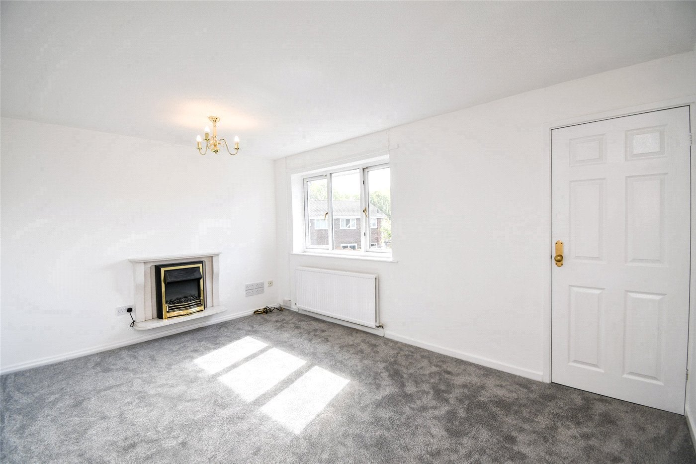 Flat Rendelsham Close in Upton