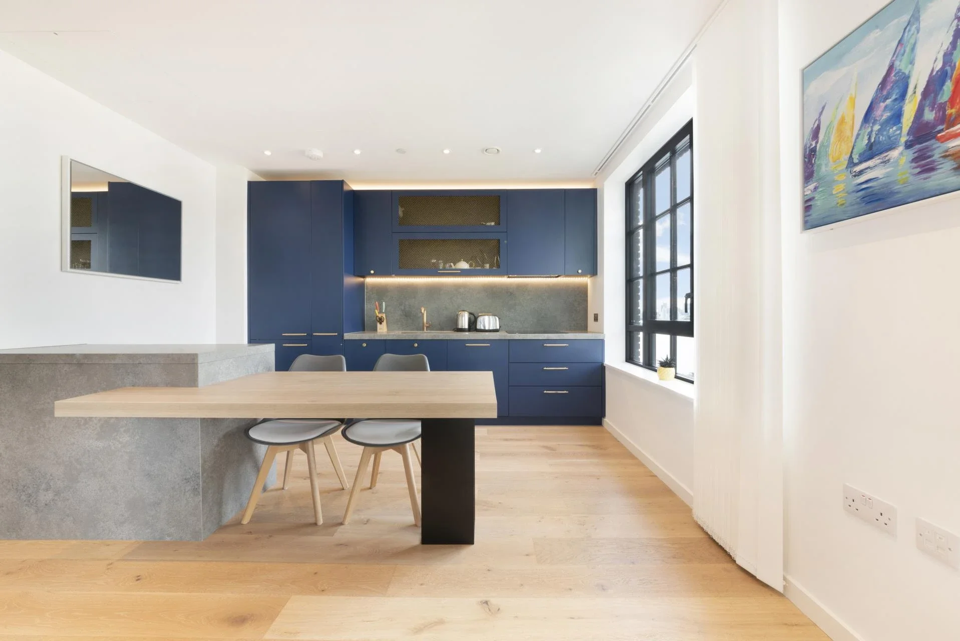 Flat Orchard Place in Greater London