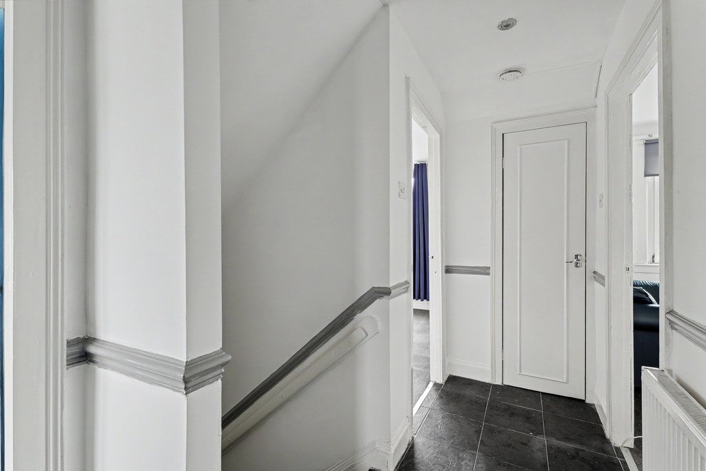 Flat Ardgay Street in Glasgow