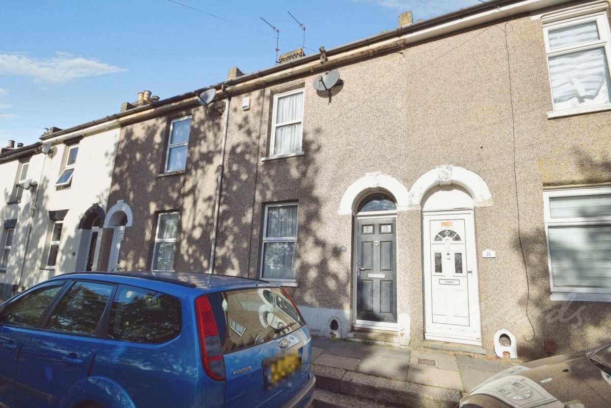 House Glanville Road in Strood