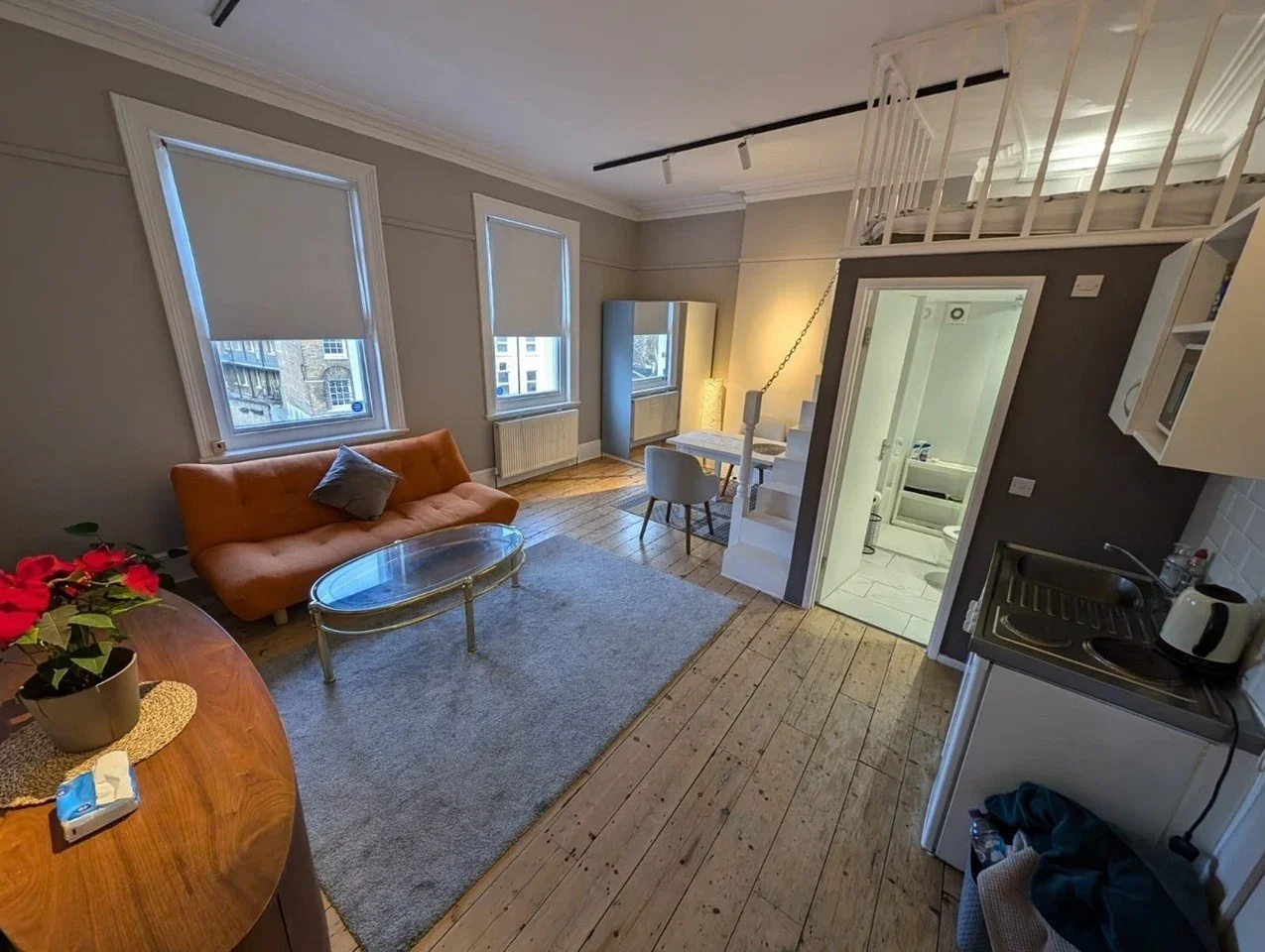 Flat Upper Street in Greater London