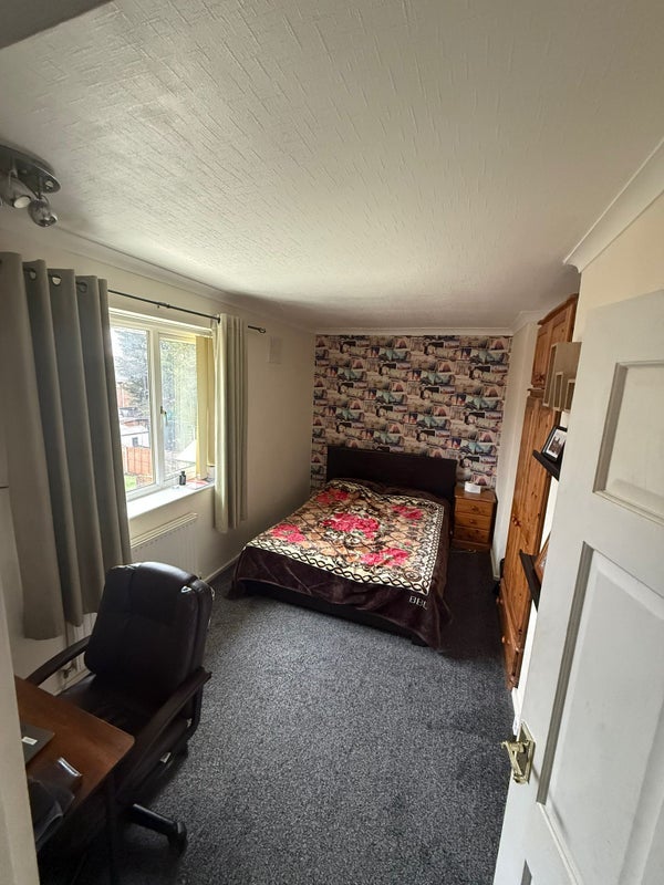 Room Newells Road in Birmingham