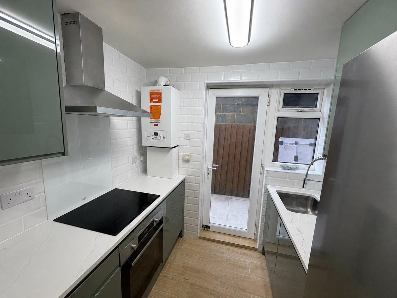 Flat Calderon Road in Greater London