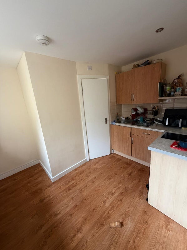 Room Vincent Road in Greater London