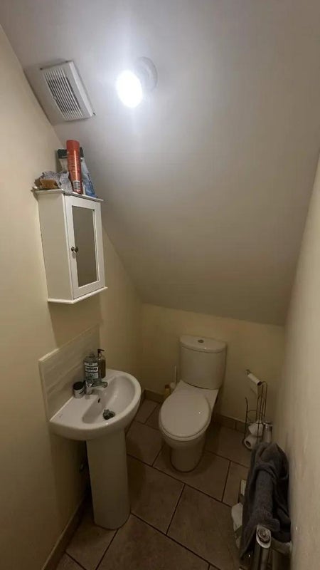 Room Vincent Road in Greater London