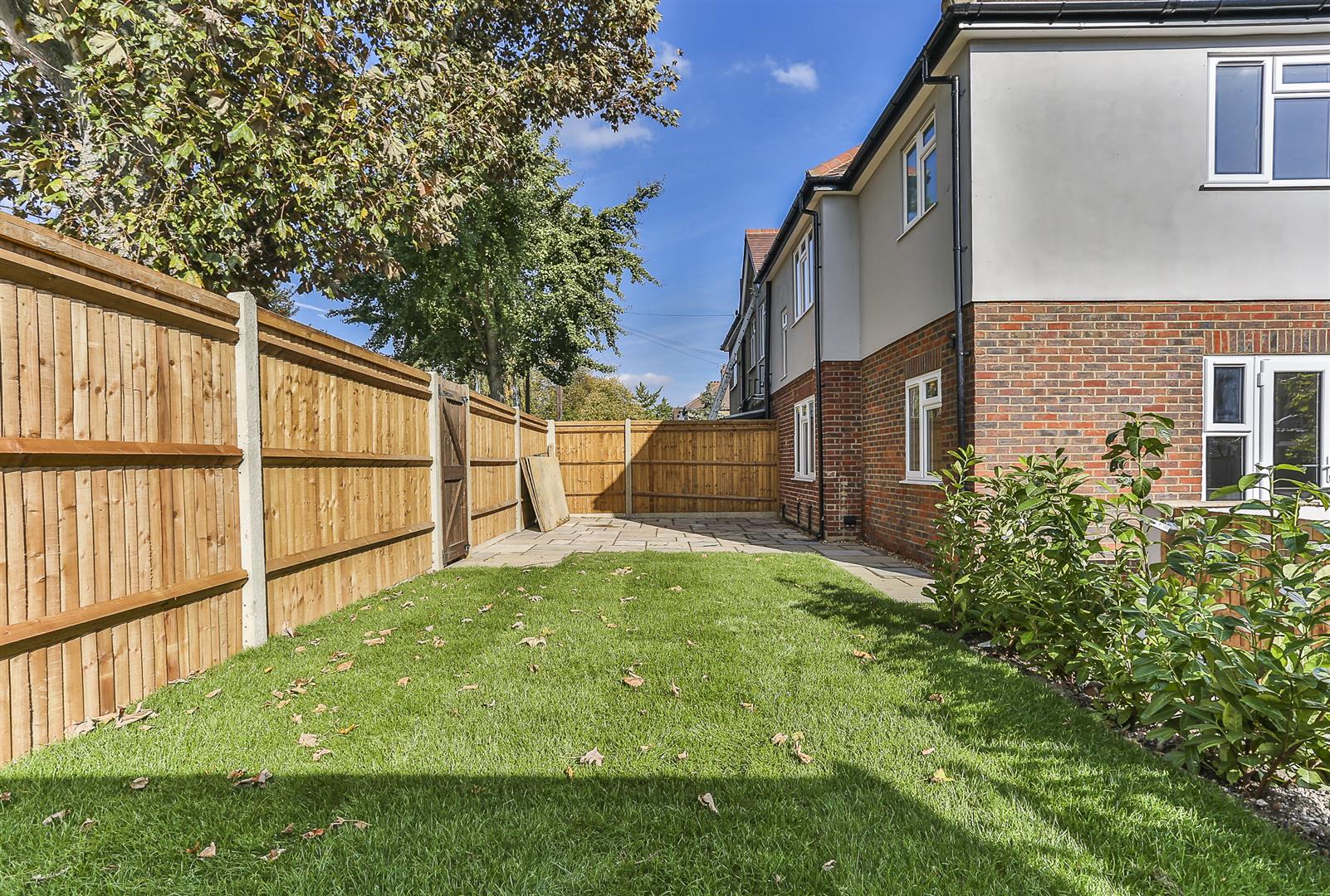 House Tilehurst Road in Greater London
