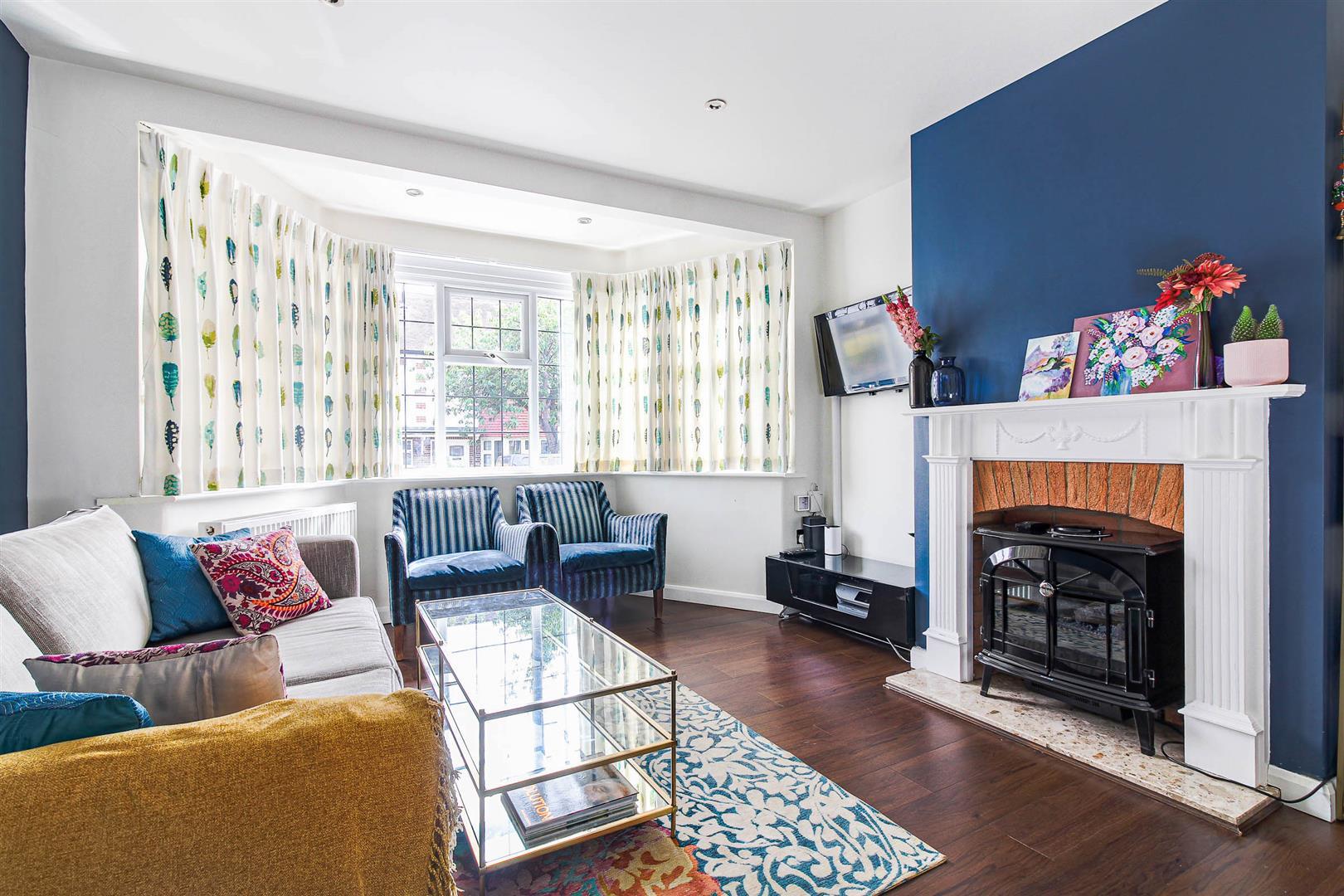 House Colvin Gardens in Greater London