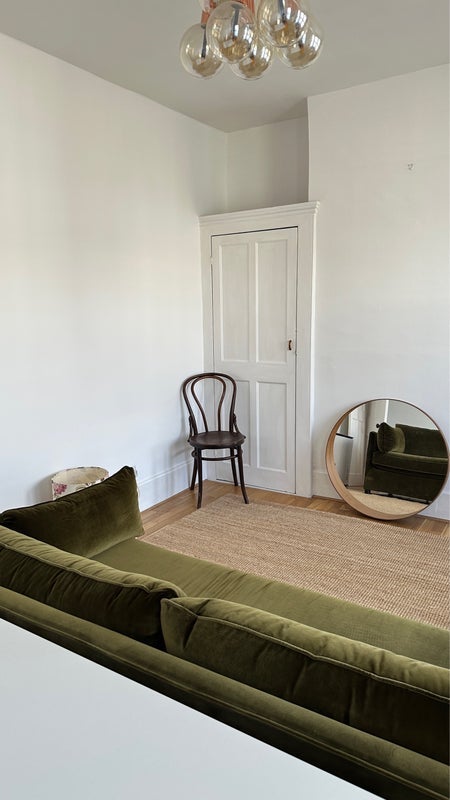 Room Richmond Road in Greater London