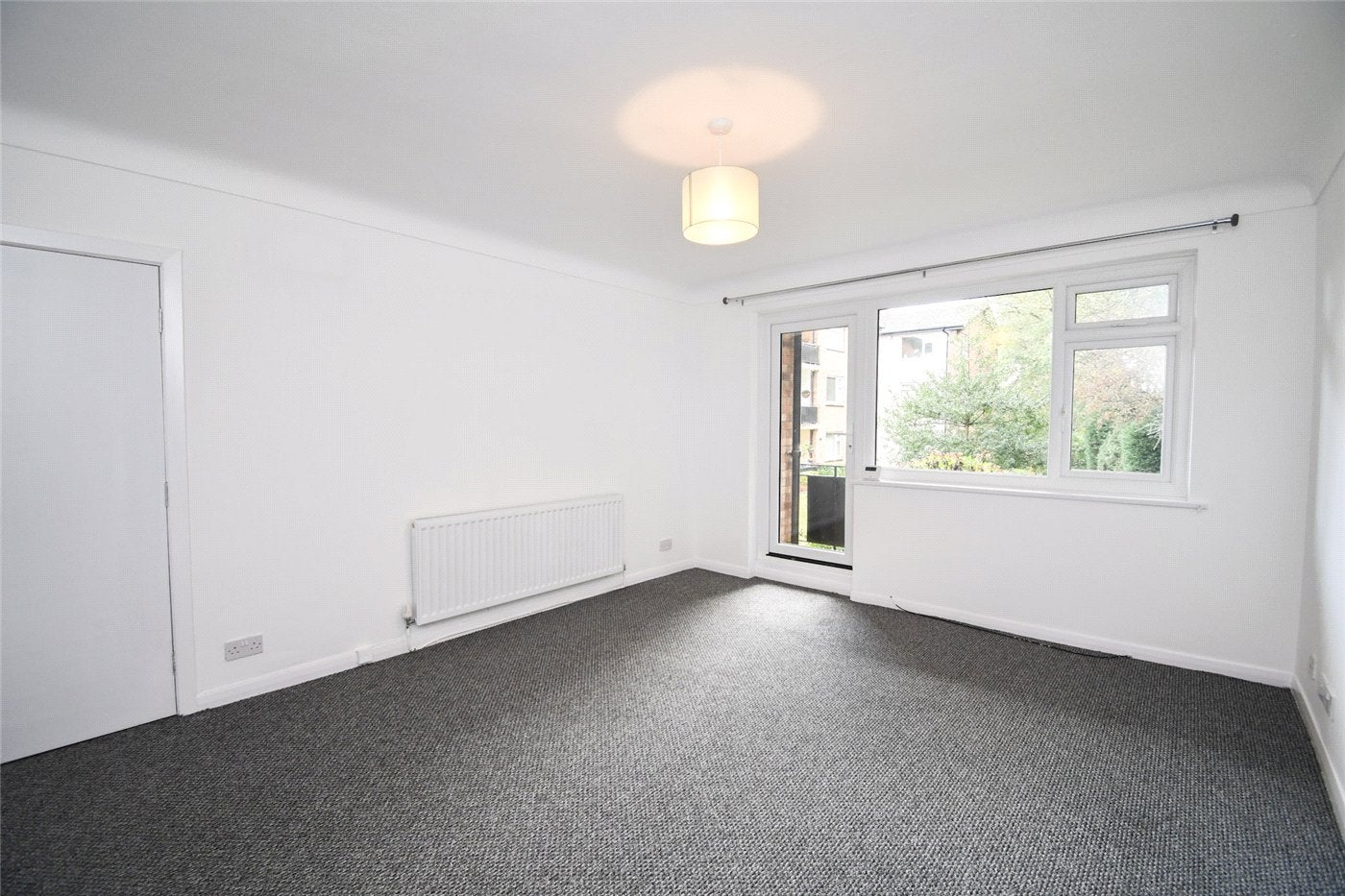 Flat Arrowe Park Road in Wirral