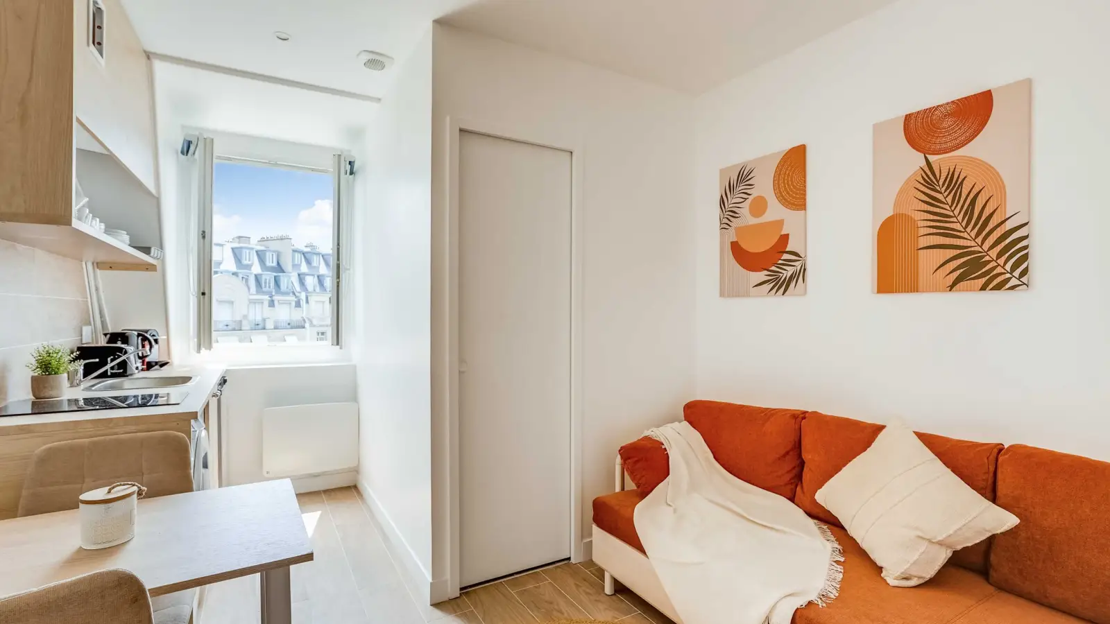 Room Rue Spontini in Paris