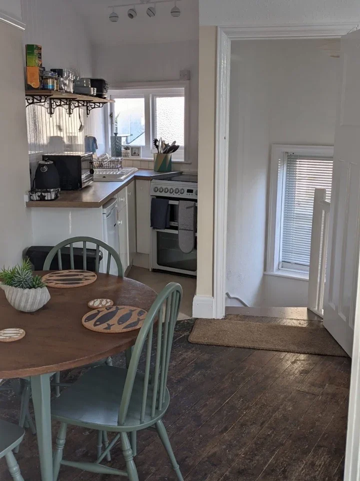 Flat Tankerton Road in Whitstable